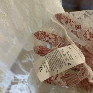 White Lace Robe; Size XL; Never Worn